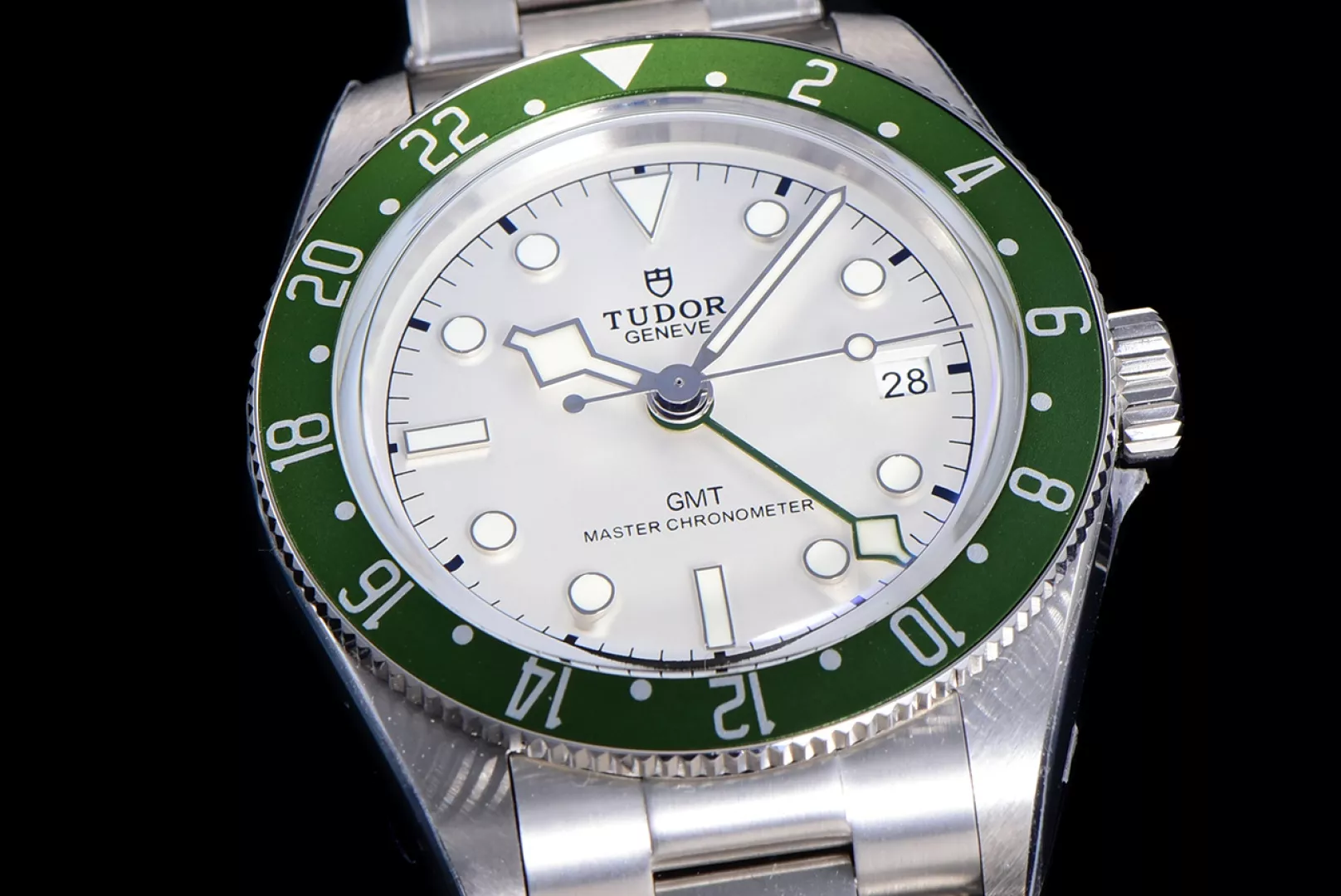 튜더 블랙 베이 1958 GMT 39mm 스테인리스 시계 상세 이미지 5