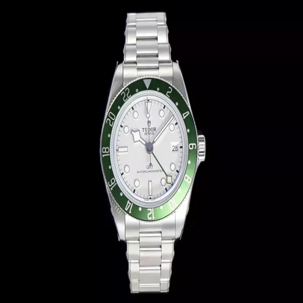 튜더 블랙 베이 1958 GMT 39mm 스테인리스 시계