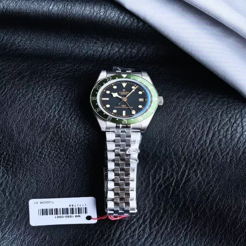 튜더 블랙베이 1958 GMT 39mm 스틸 브레이슬릿 시계