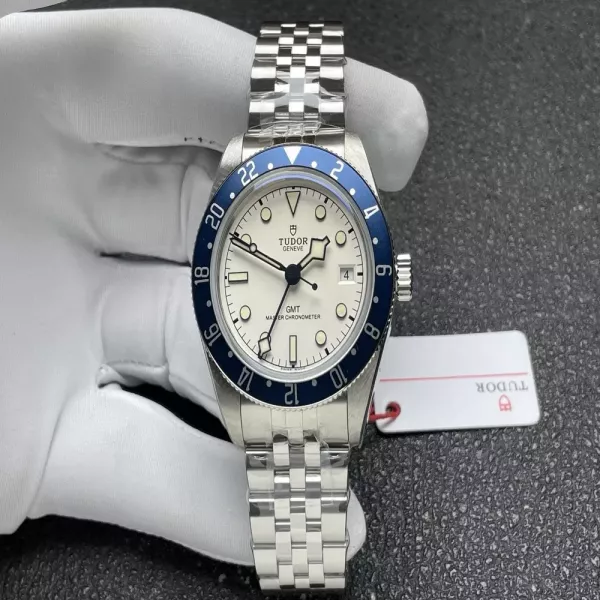 튜더 블랙 베이 1958 GMT 39mm 스틸 브레이슬릿 시계