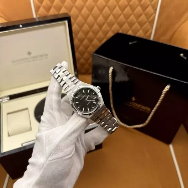 반클리프아펠 오버시즈 42mm 블랙 다이얼 메탈 시계