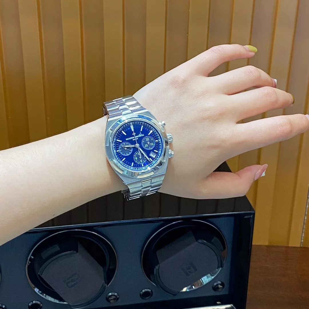 바쉐론콘스탄틴 오버시즈 42.5mm 블루 다이얼 스테인리스 손목시계 상세 이미지 21