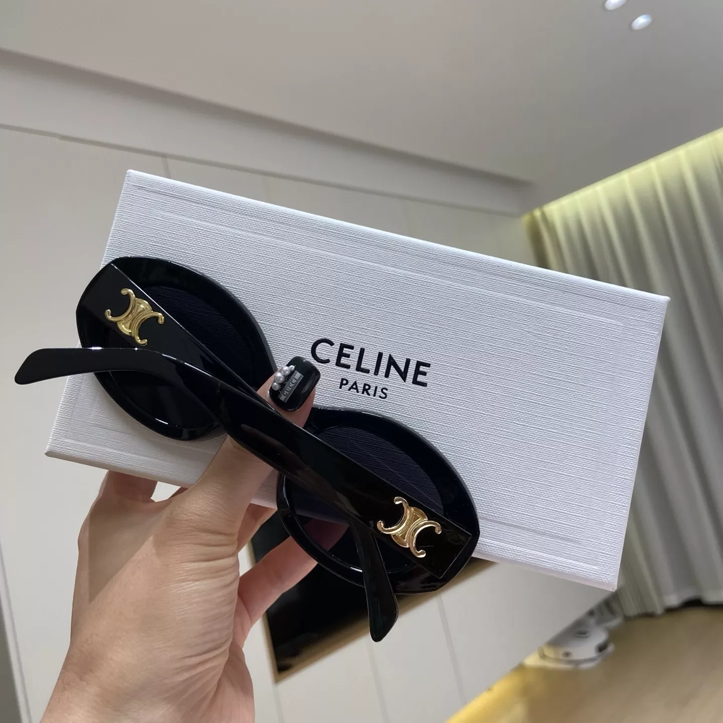 셀린느 더블 C 로고 오벌 선글라스 상세 이미지 6