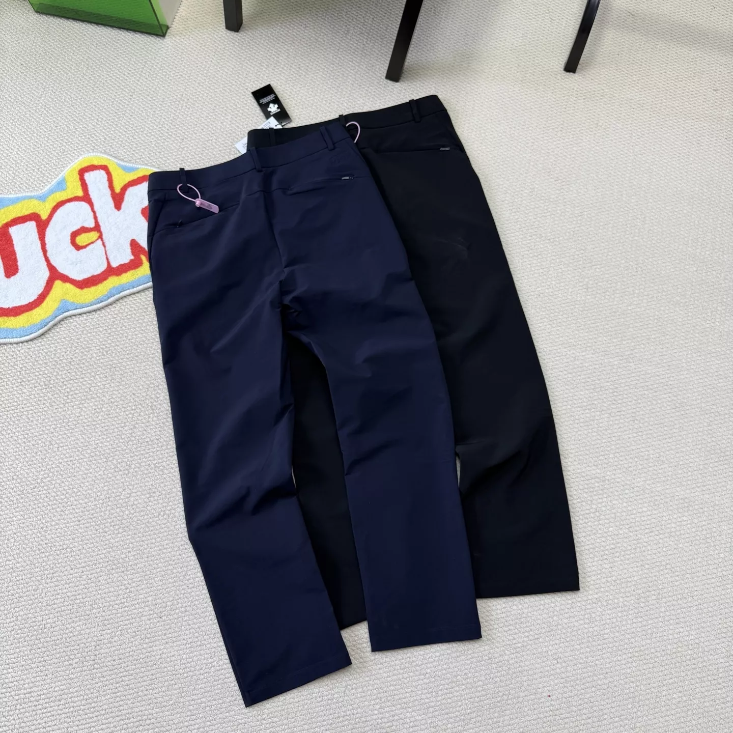 데상트 듀얼리스 방수 스트레이트 우븐 팬츠 상세 이미지 11