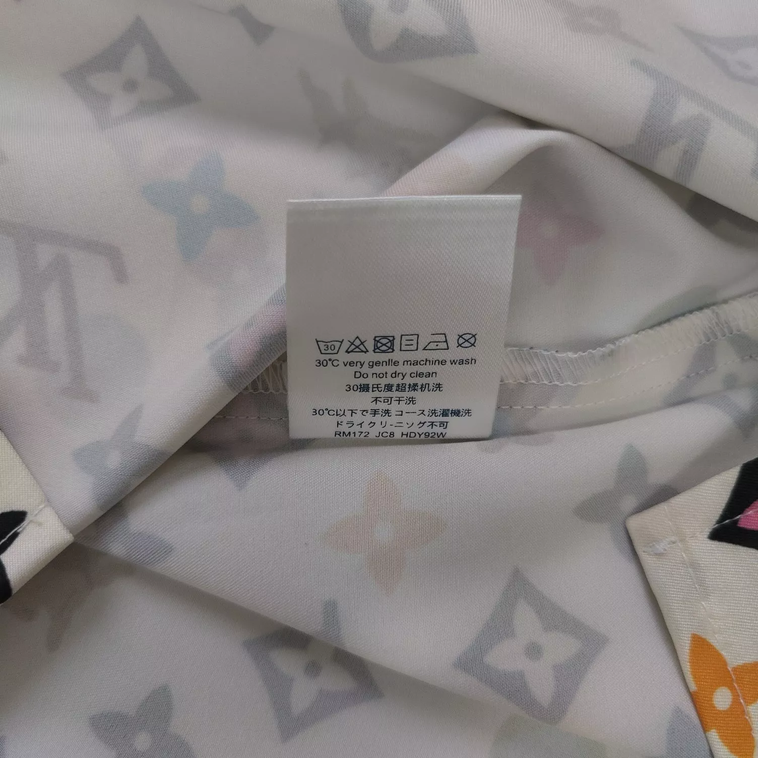 루이비통 LV 그래피티 올오버 프린트 반소매 셔츠 상세 이미지 9