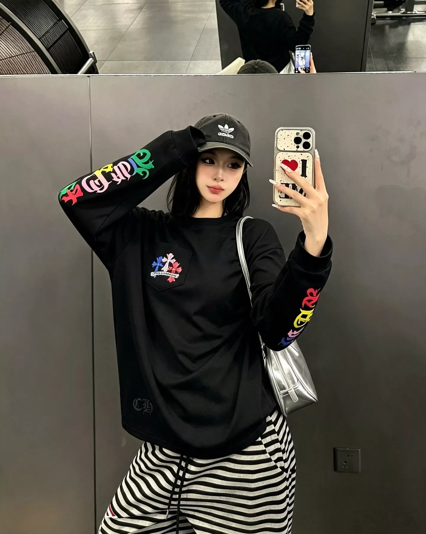 크롬하츠 컬러 크로스 자수 포켓 루즈핏 긴소매 티셔츠 상세 이미지 23