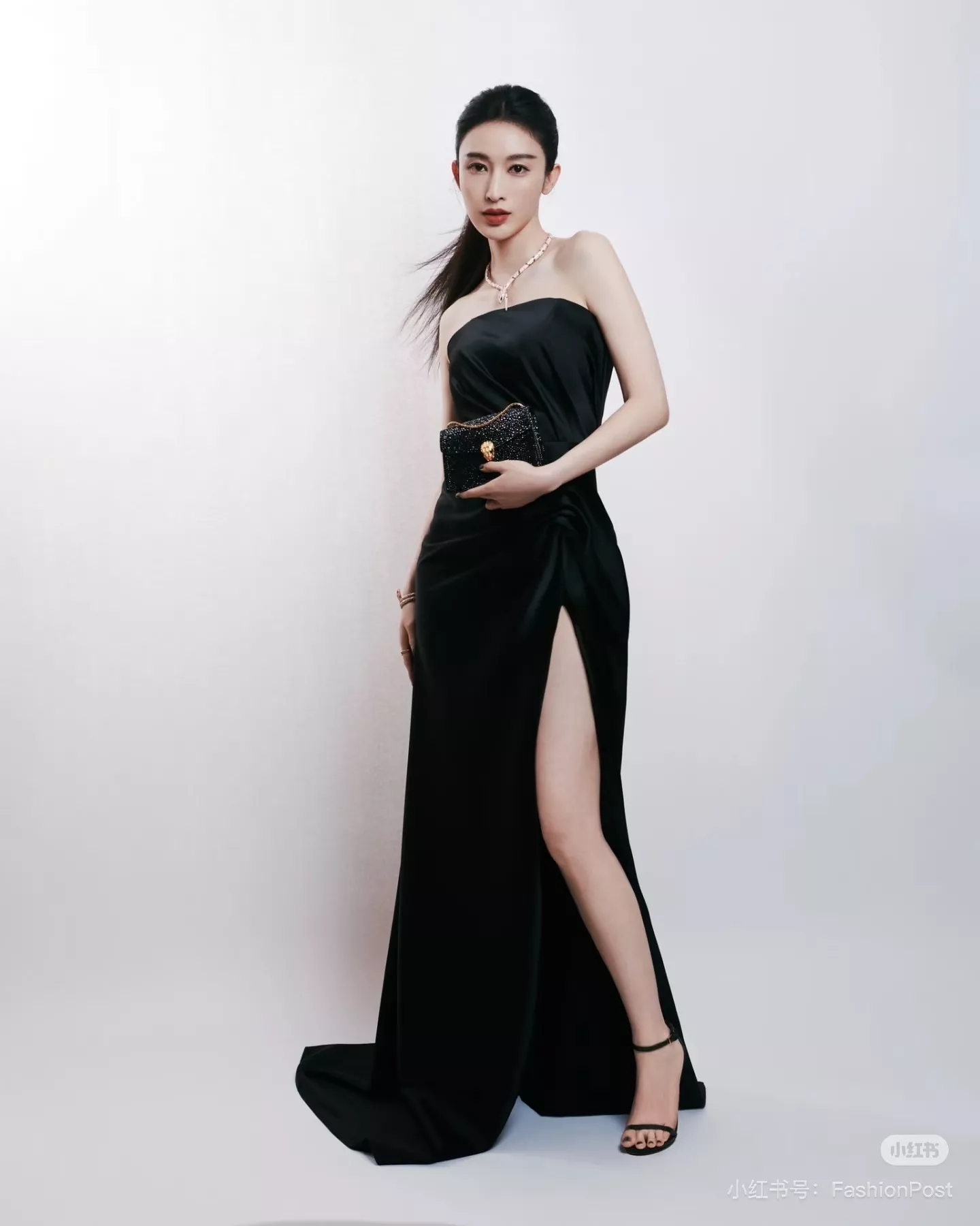 불가리 세르펜티 포에버 크리스탈 스웨이드 미니 크로스백 상세 이미지 20