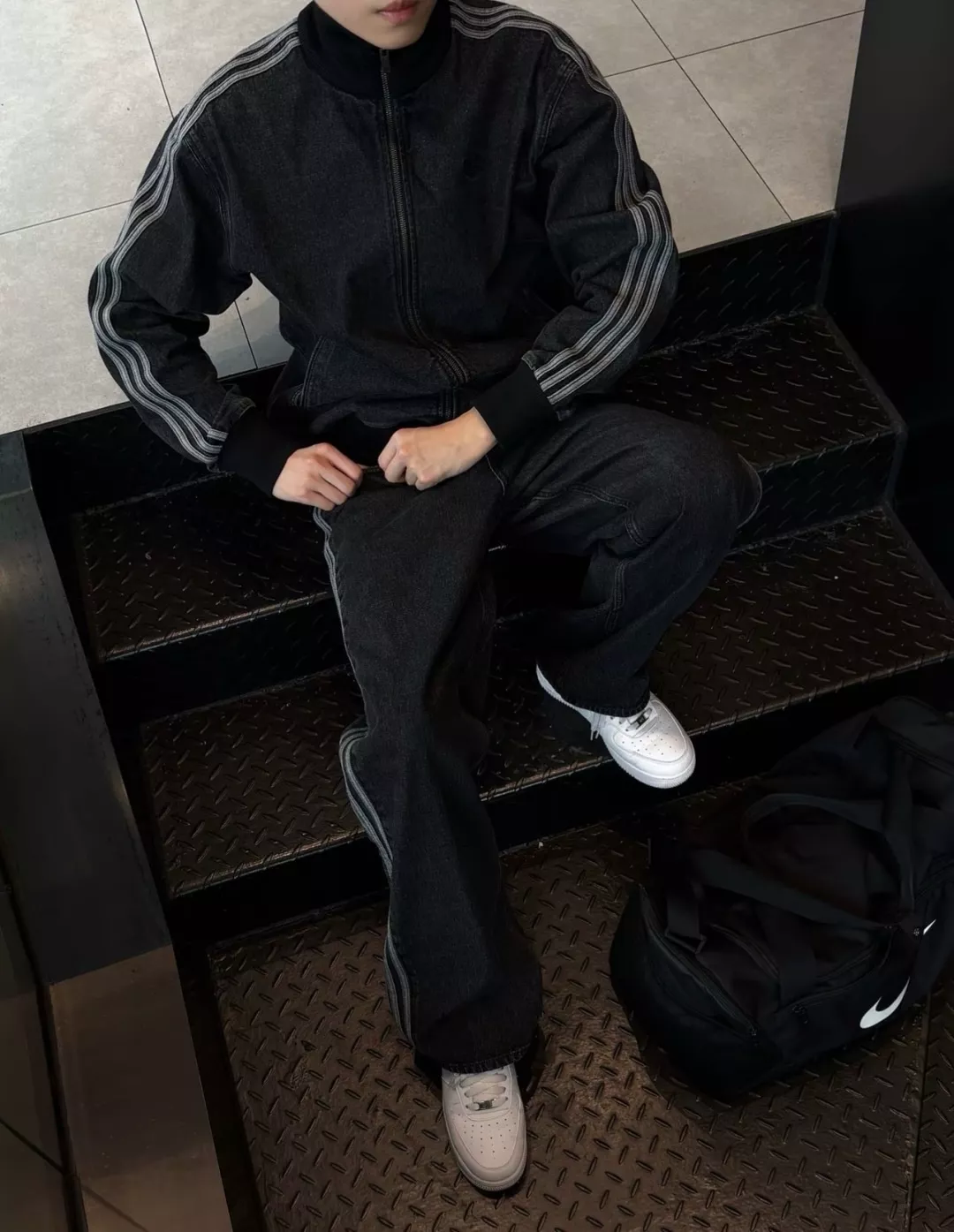 아디다스 워싱 데님 트랙 라인 더블지퍼 재킷 상세 이미지 19