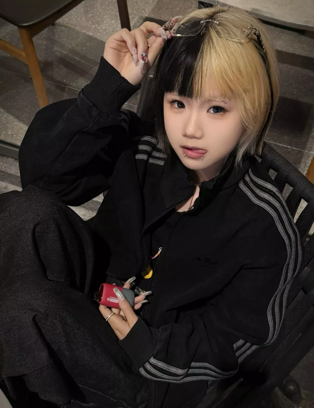 아디다스 워싱 데님 트랙 라인 더블지퍼 재킷 상세 이미지 15