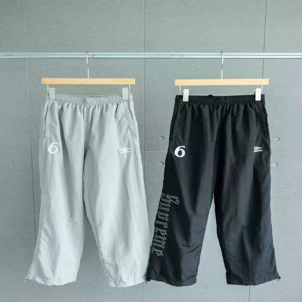 슈프림 라인스톤 자수 로고 나일론 트랙 팬츠
