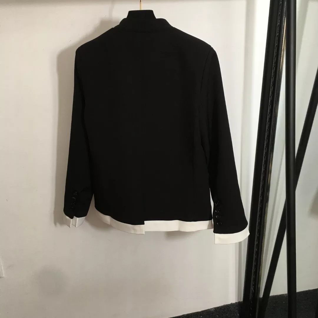 미우미우 로고 자수 패치 페이크 레이어드 V넥 정장 재킷 상세 이미지 7