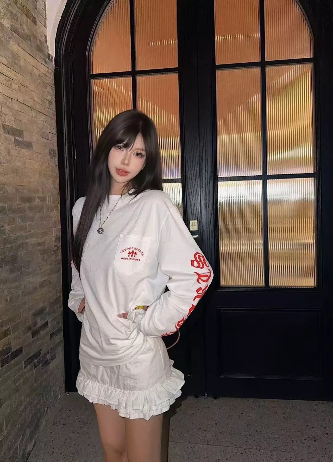 크롬하츠 십자가 산스크리트 프린트 포켓 긴소매 티셔츠 상세 이미지 12