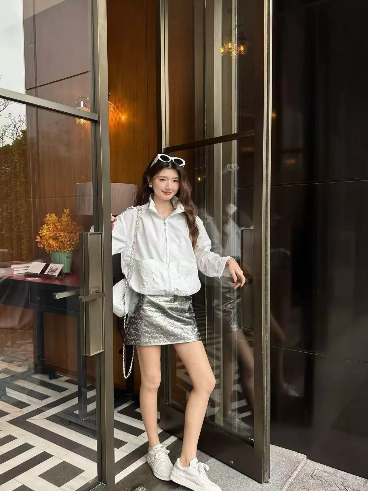 샤넬 더블C 자수 투포켓 후드 집업 재킷 상세 이미지 22