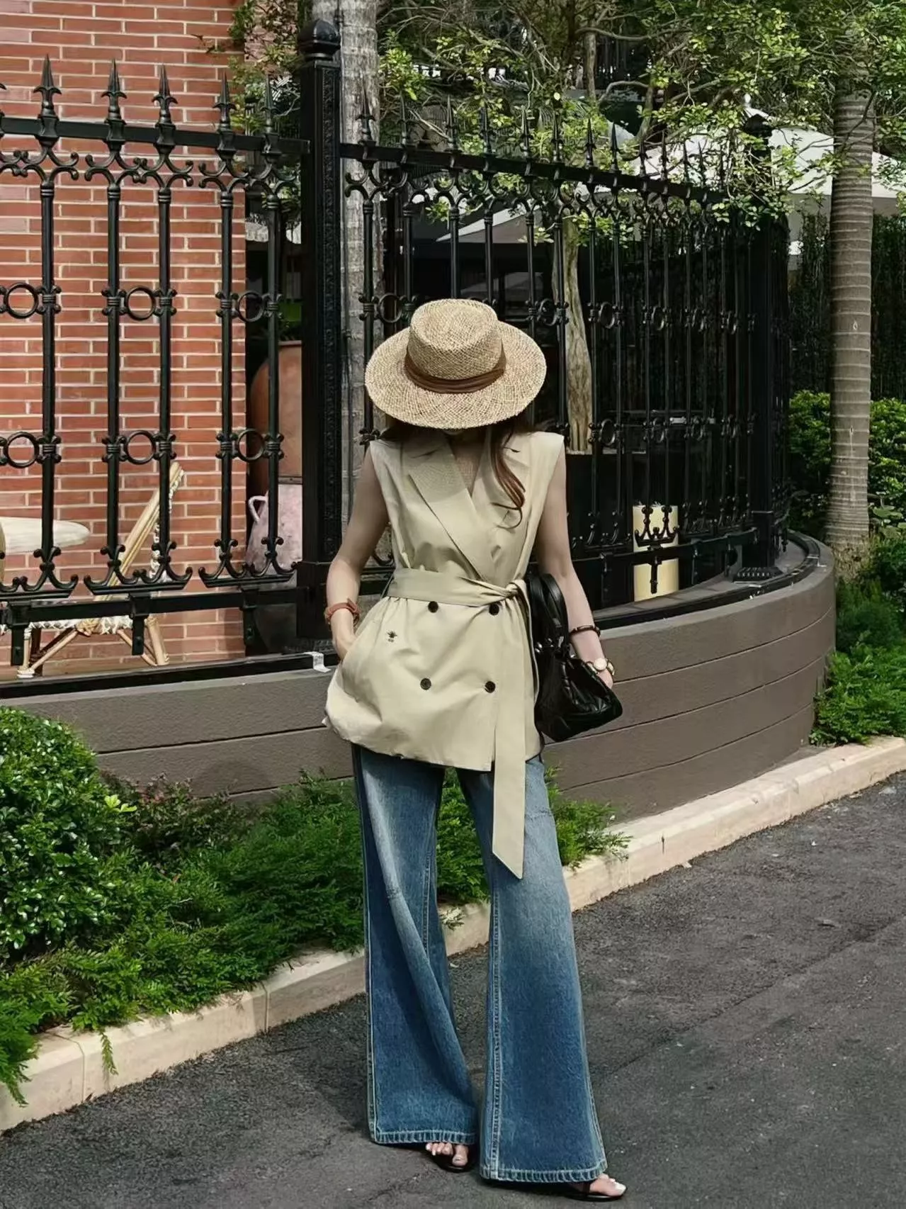 디올 더블브레스트 벨트 슬림핏 롱 조끼 상세 이미지 11