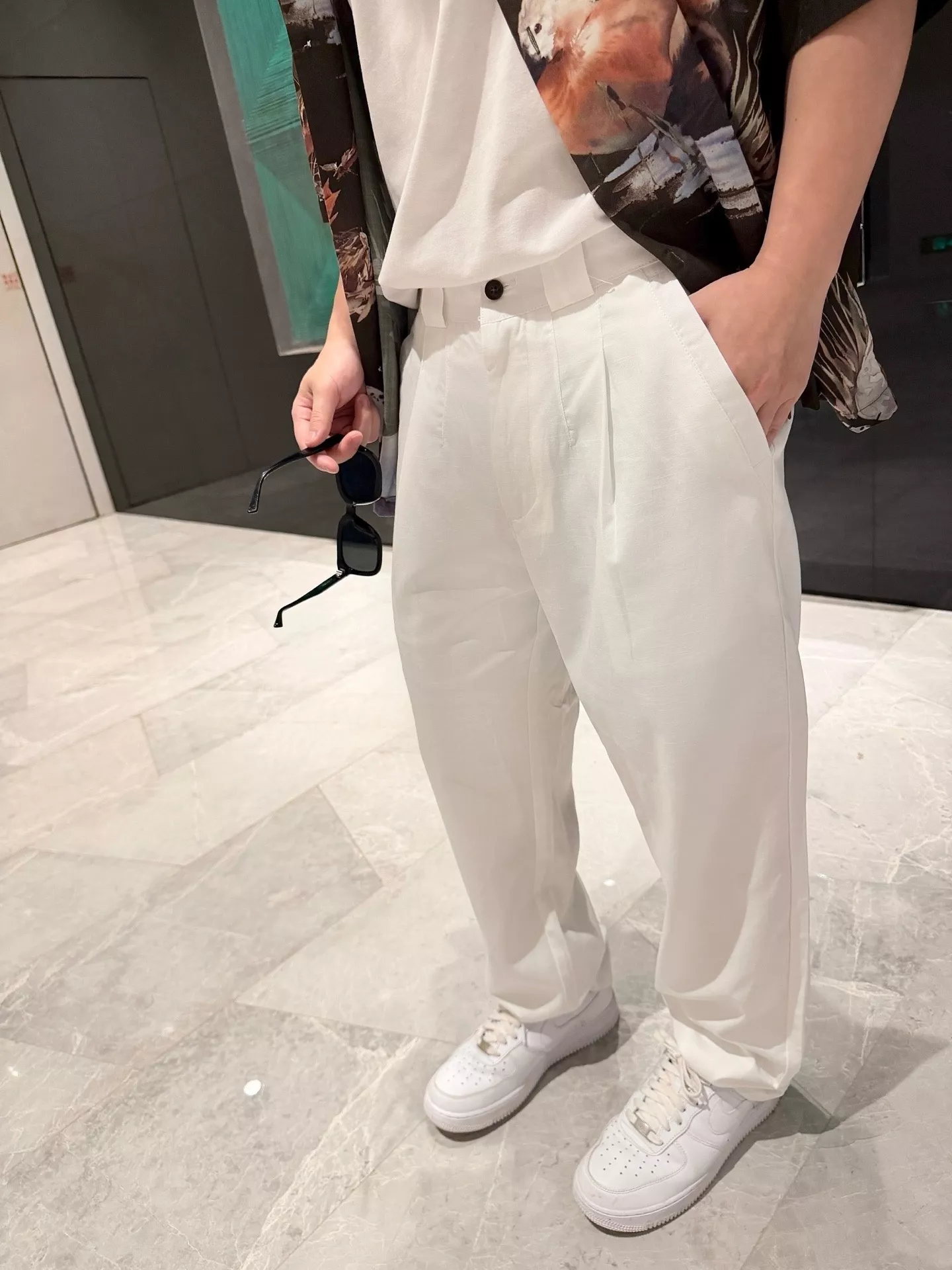 브루넬로쿠치넬리 코튼 린넨 파나마 위빙 턱 캐주얼 팬츠 상세 이미지 18