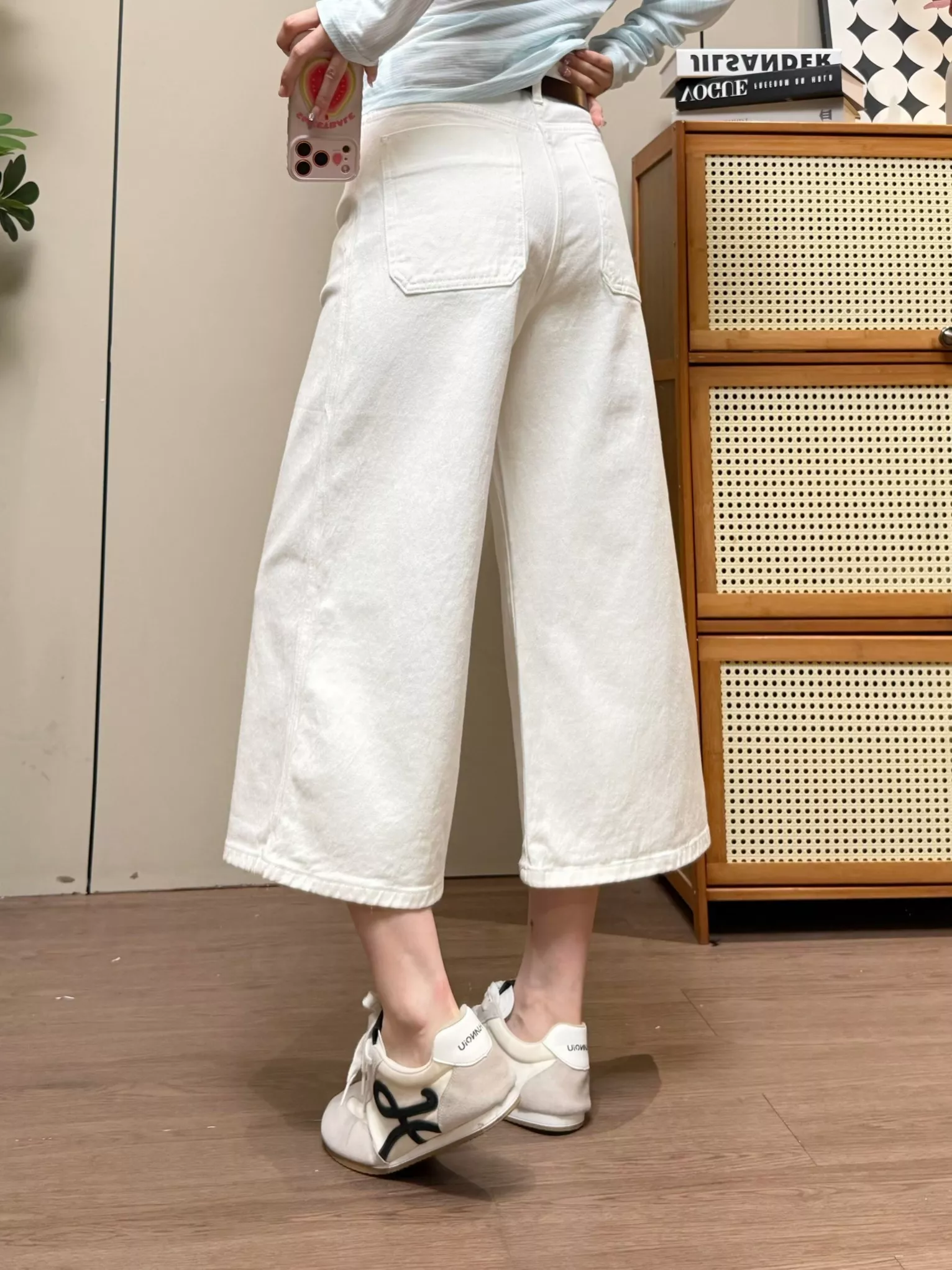 아이시클 하이웨이스트 크롭 와이드 데님 팬츠 상세 이미지 37