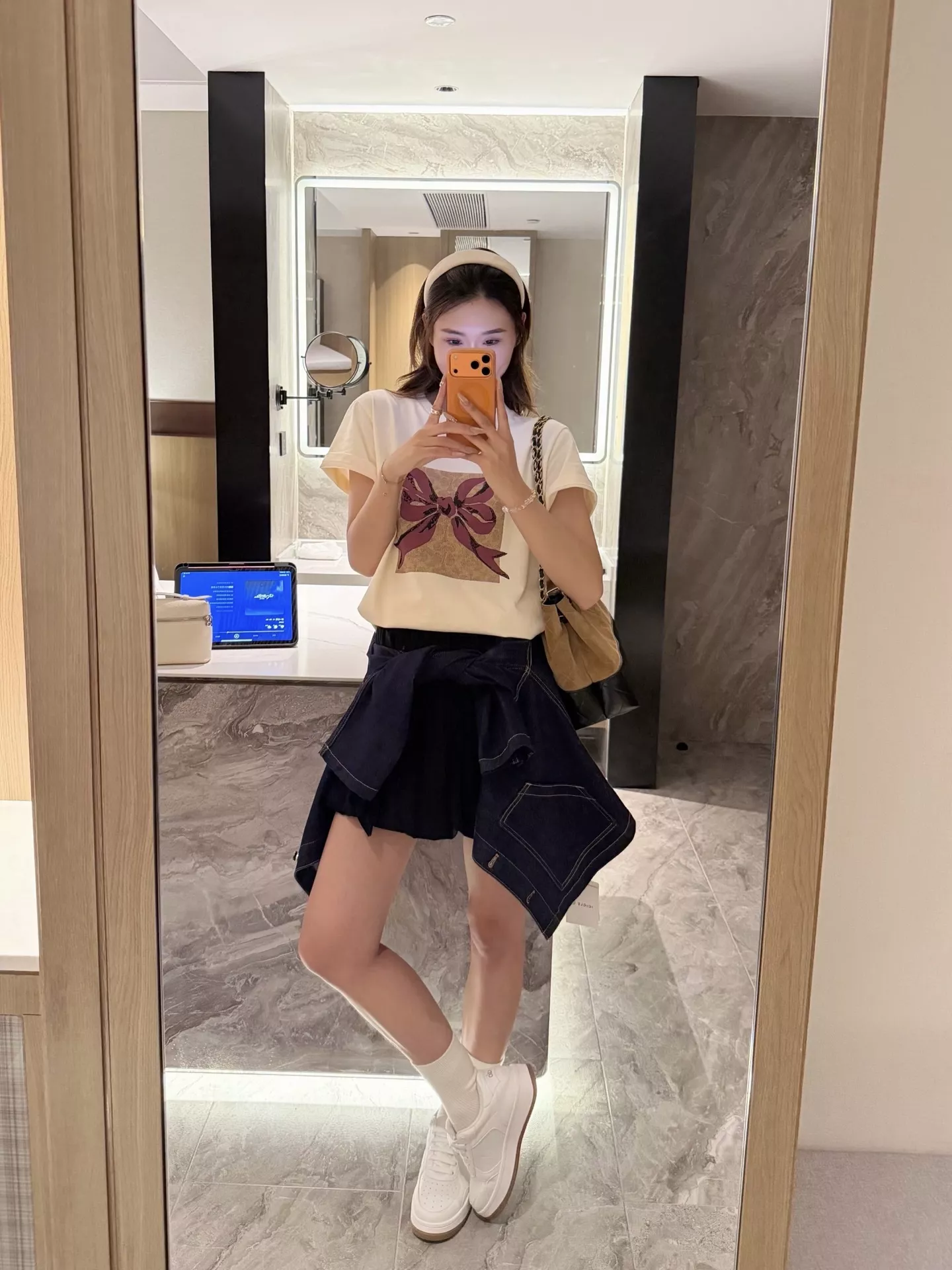 코치 그래픽 프린트 코튼 반소매 티셔츠 상세 이미지 95