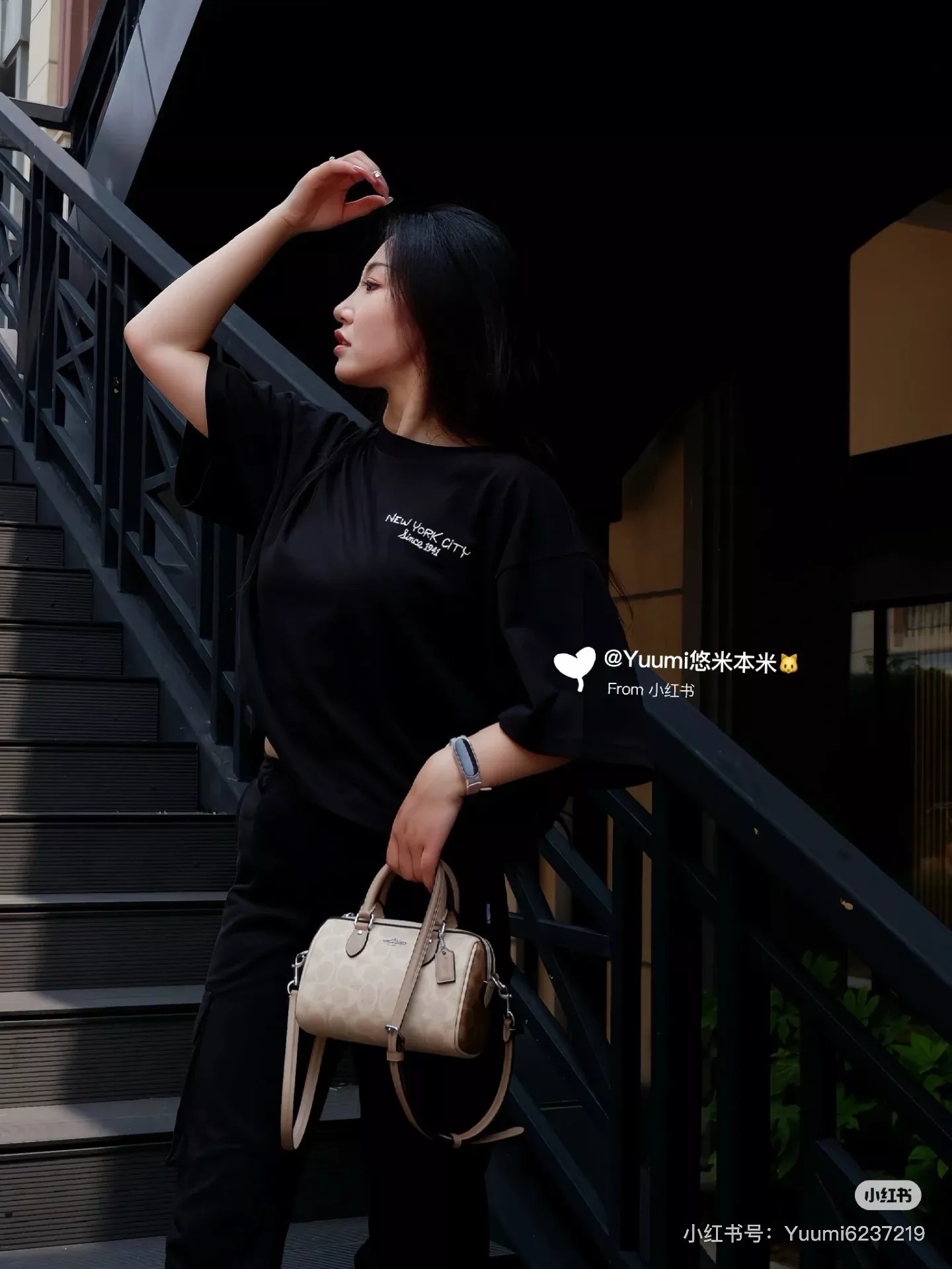 코치 그래픽 프린트 코튼 반소매 티셔츠 상세 이미지 14