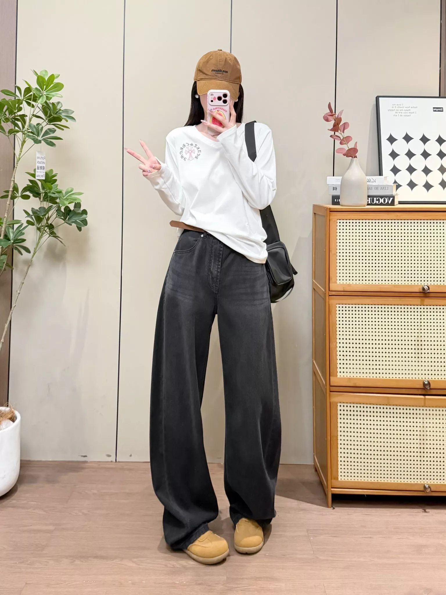 알렉산더왕 워싱 워터드롭 장식 커브드 데님 팬츠 상세 이미지 27