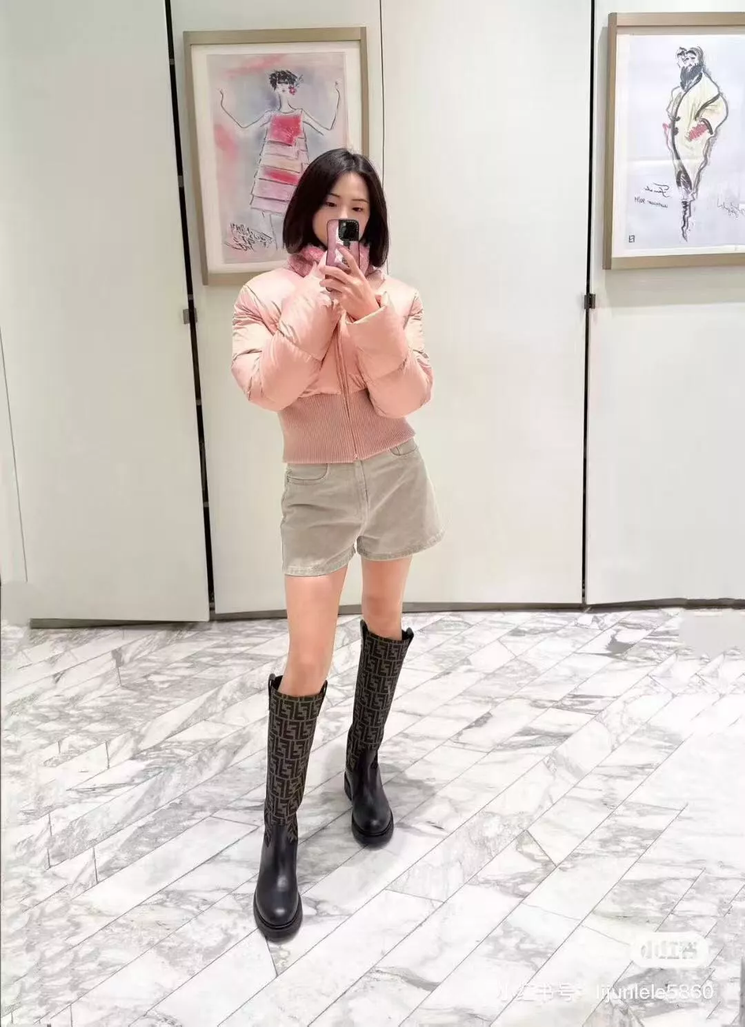 펜디 탈부착 퍼칼라 로고 패치 쇼트 패딩 재킷 상세 이미지 31