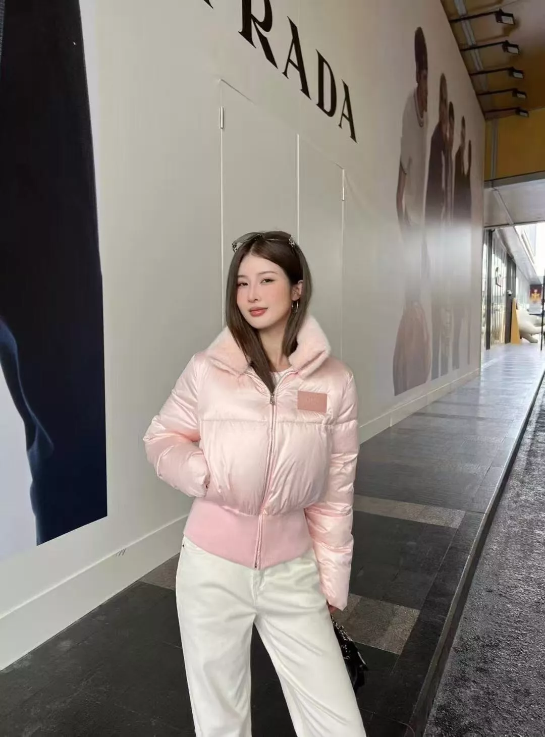펜디 탈부착 퍼칼라 로고 패치 쇼트 패딩 재킷 상세 이미지 20