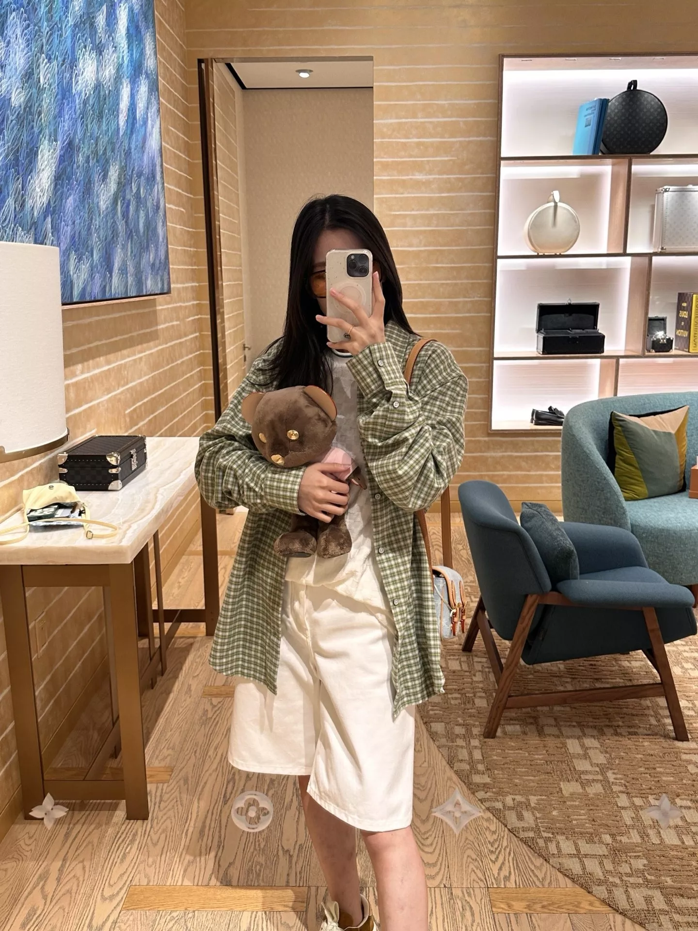 루이비통 체크 패턴 로고 장식 긴소매 셔츠 상세 이미지 21