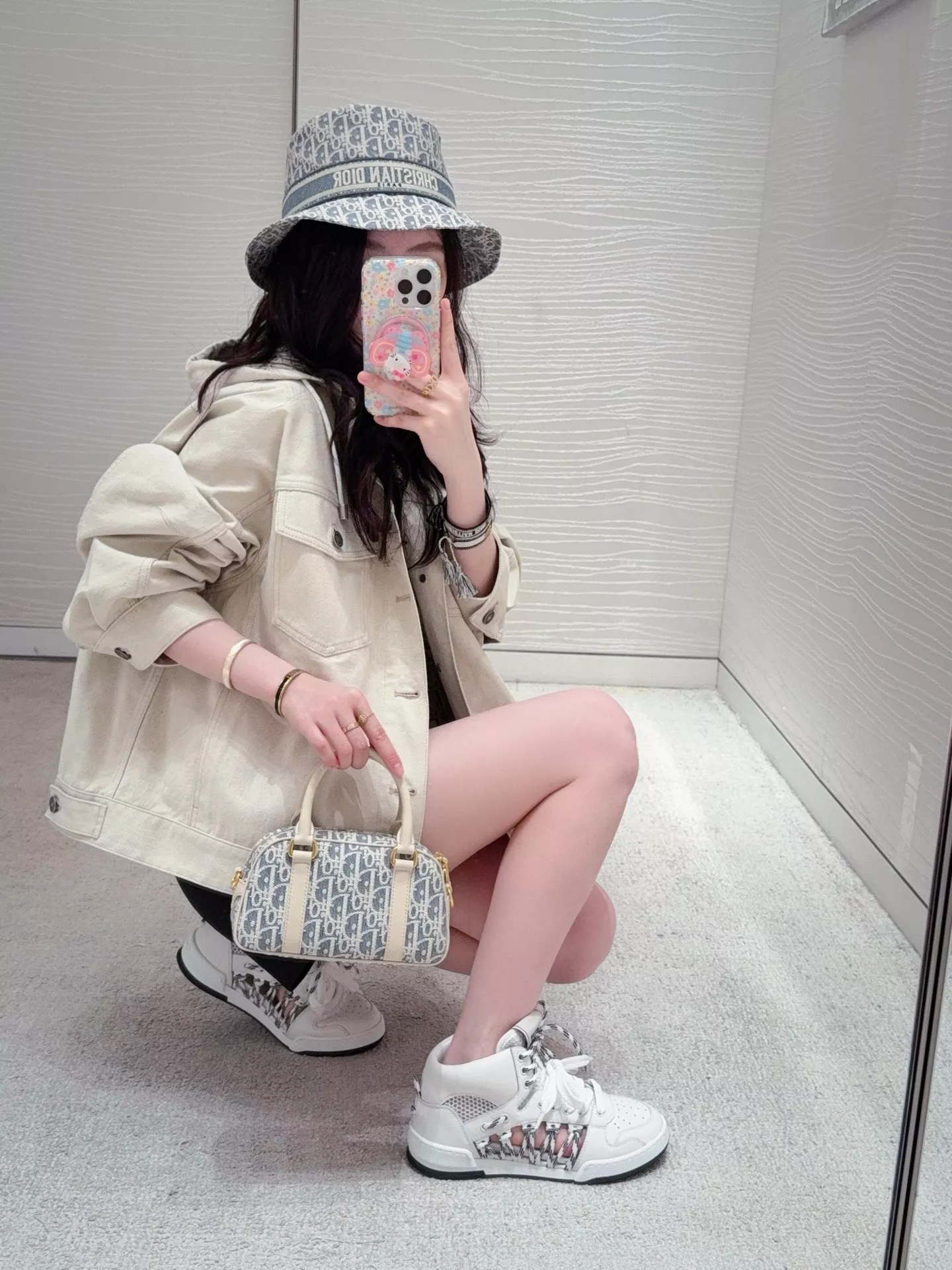 디올 오버사이즈 후드 버튼 재킷 상세 이미지 29