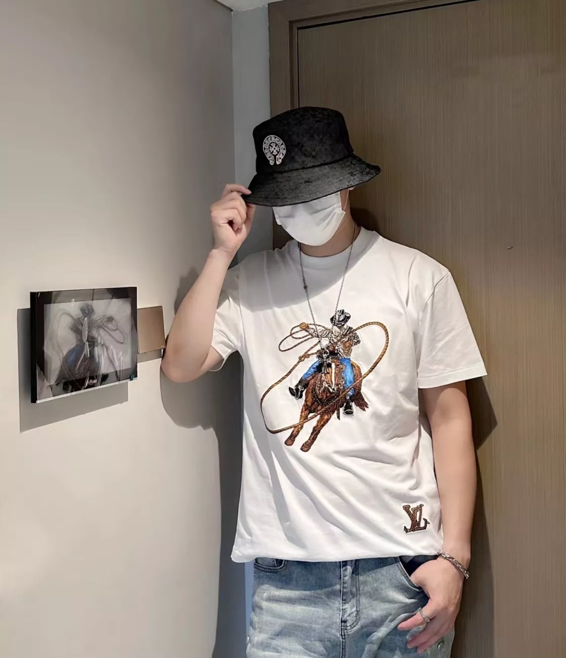 루이비통 웨스턴 카우보이 자수 루즈핏 반소매 티셔츠 상세 이미지 17