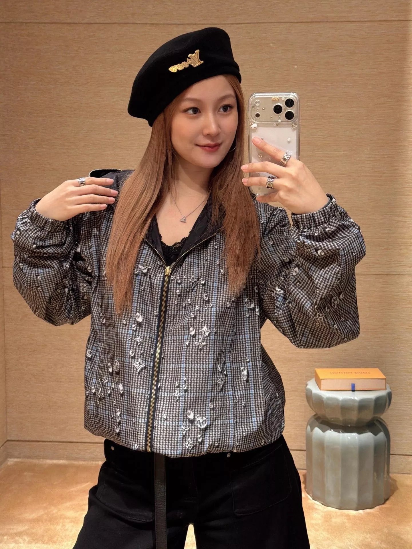 루이비통 모노그램 자카드 리버서블 후드 재킷 상세 이미지 14