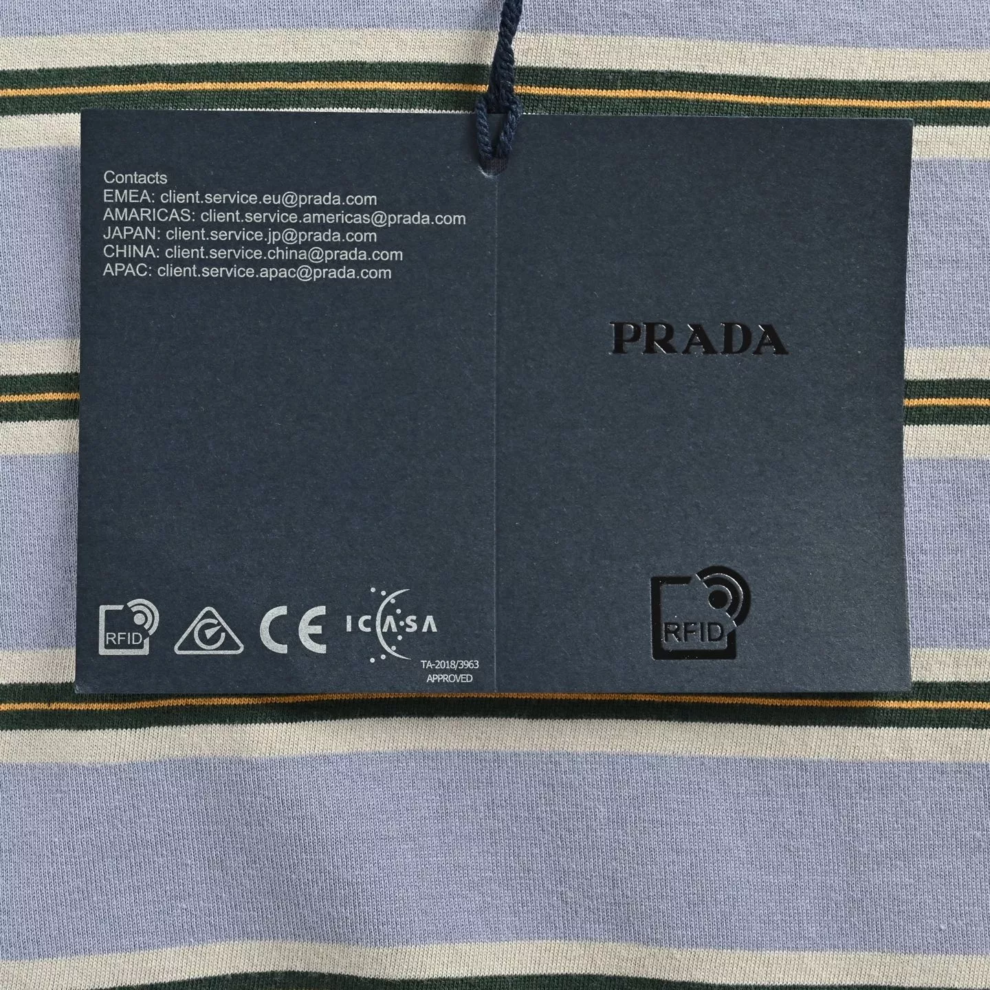 프라다 자수 로고 스트라이프 루즈핏 긴소매 티셔츠 상세 이미지 7