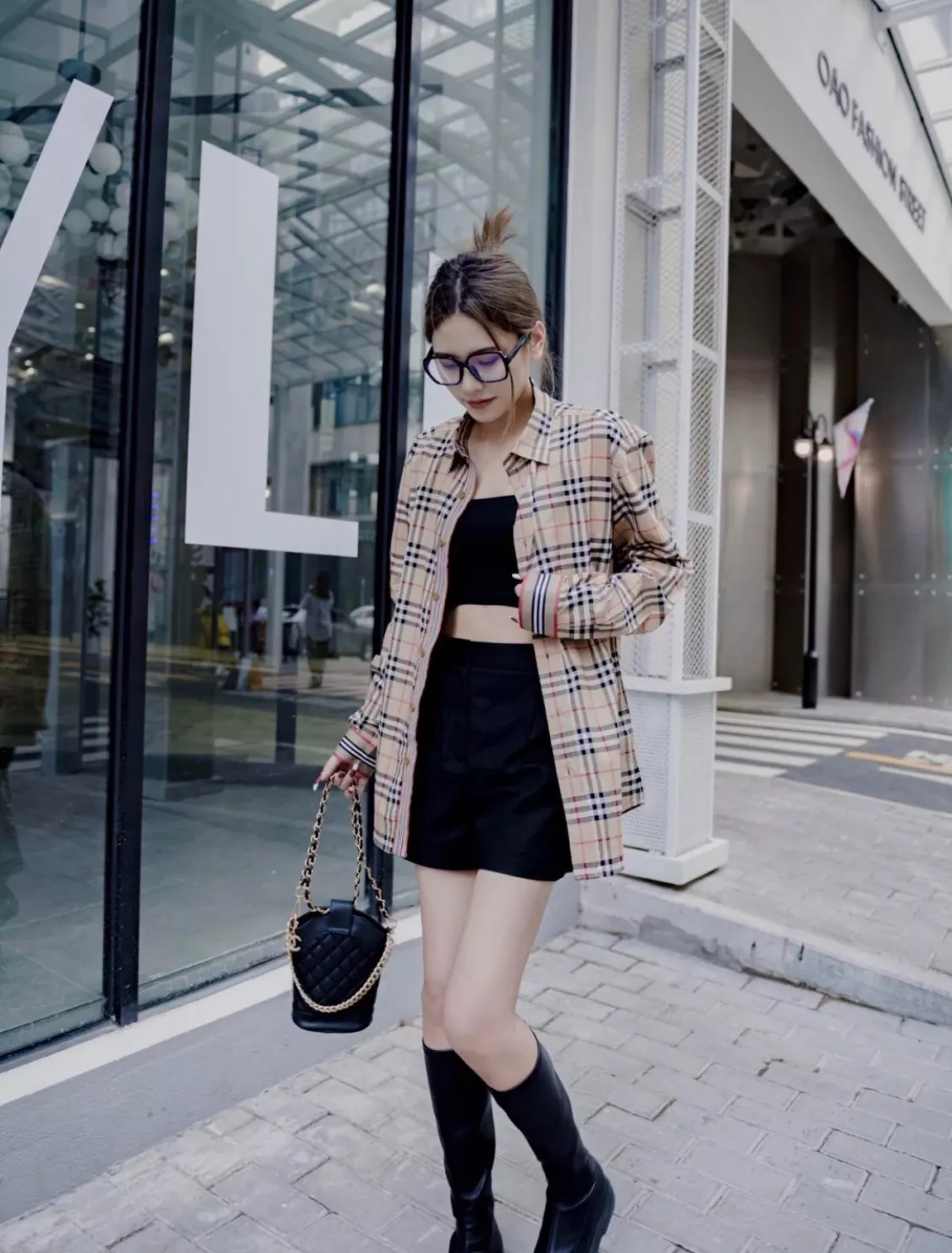 버버리 체크 패턴 스트라이프 트림 긴소매 셔츠 상세 이미지 19