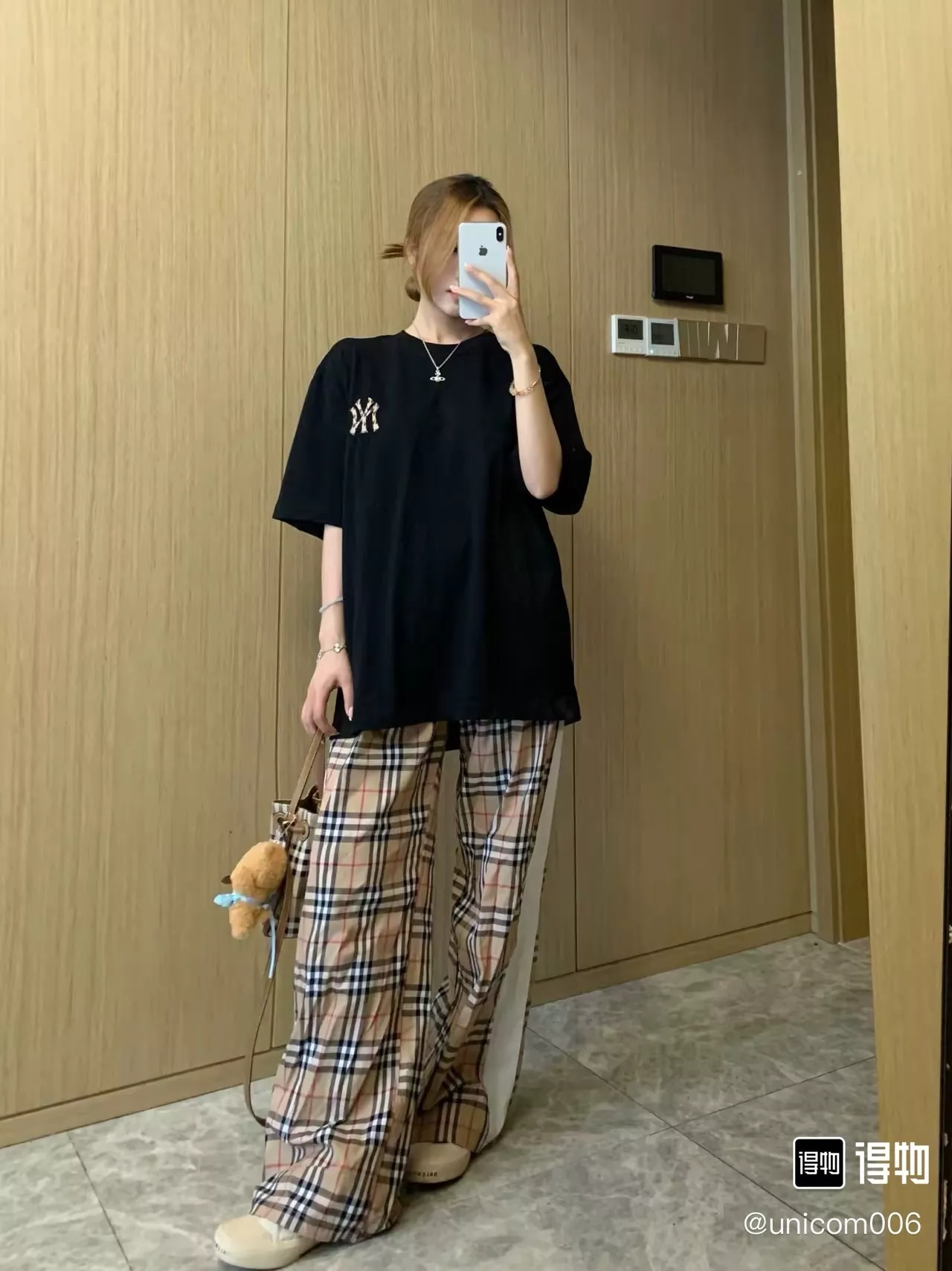버버리 체크 패턴 사이드 스트라이프 코튼 와이드 팬츠 상세 이미지 12