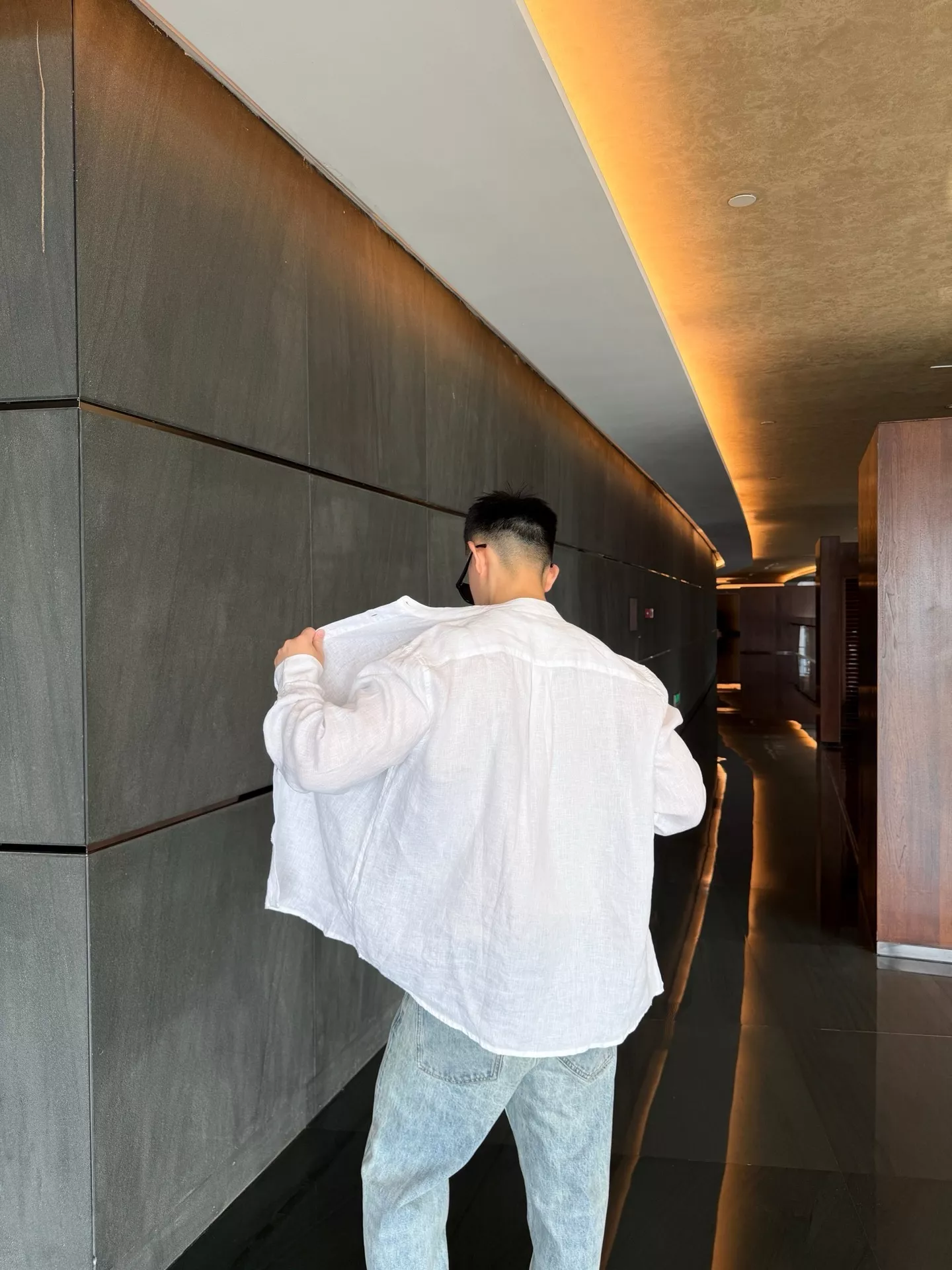 로로피아나 라운드넥 리넨 버튼 긴소매 셔츠 상세 이미지 19