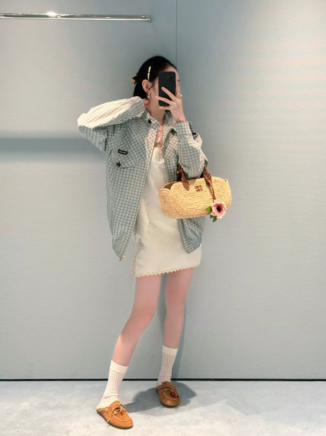 미우미우 블루그레이 비시 체크 하링턴 재킷 상세 이미지 15