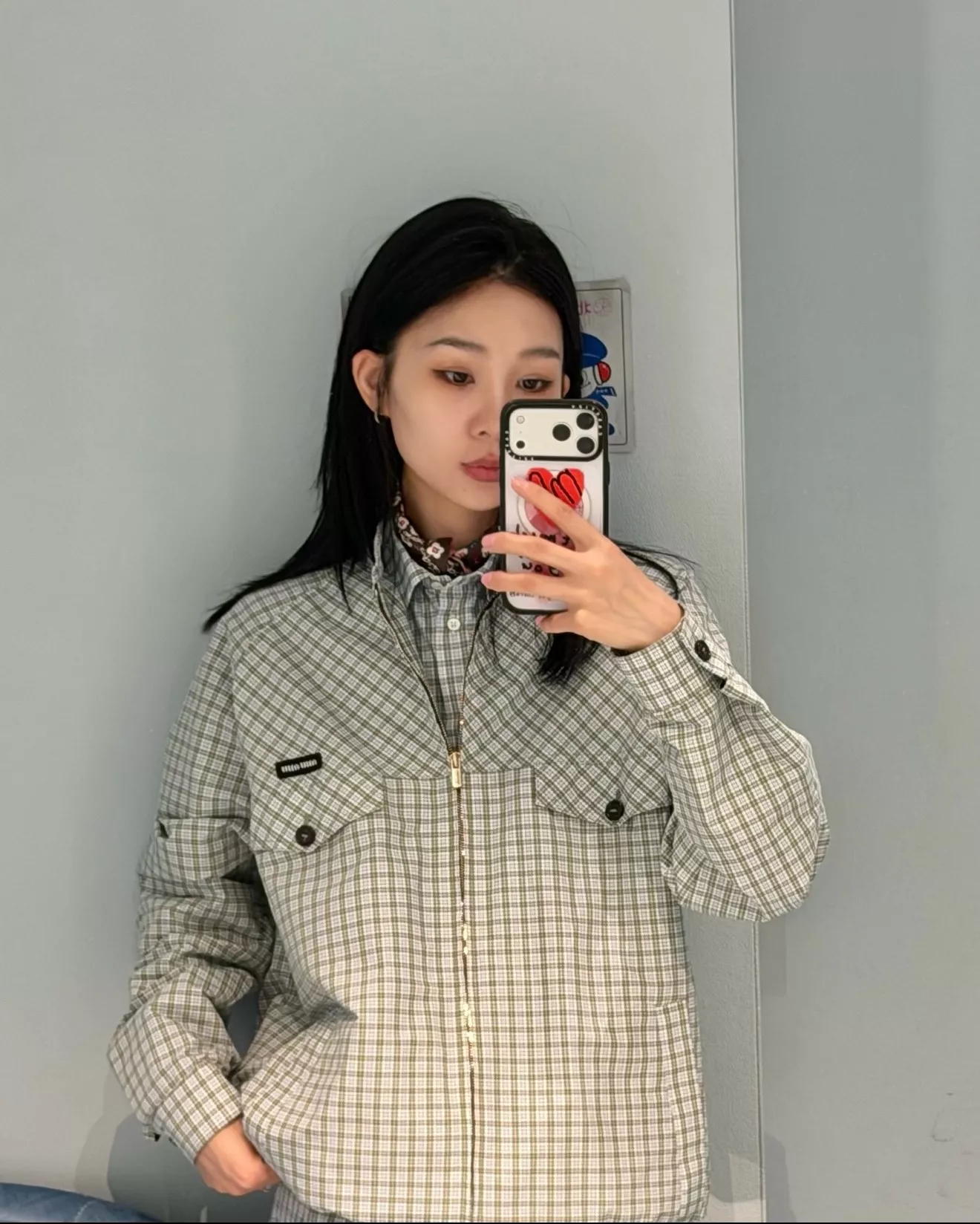 미우미우 블루그레이 비시 체크 하링턴 재킷 상세 이미지 13
