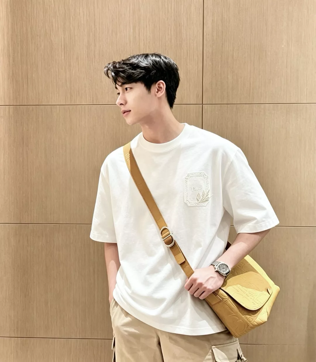 디올 메달리온 자수 코튼 반소매 티셔츠 상세 이미지 9