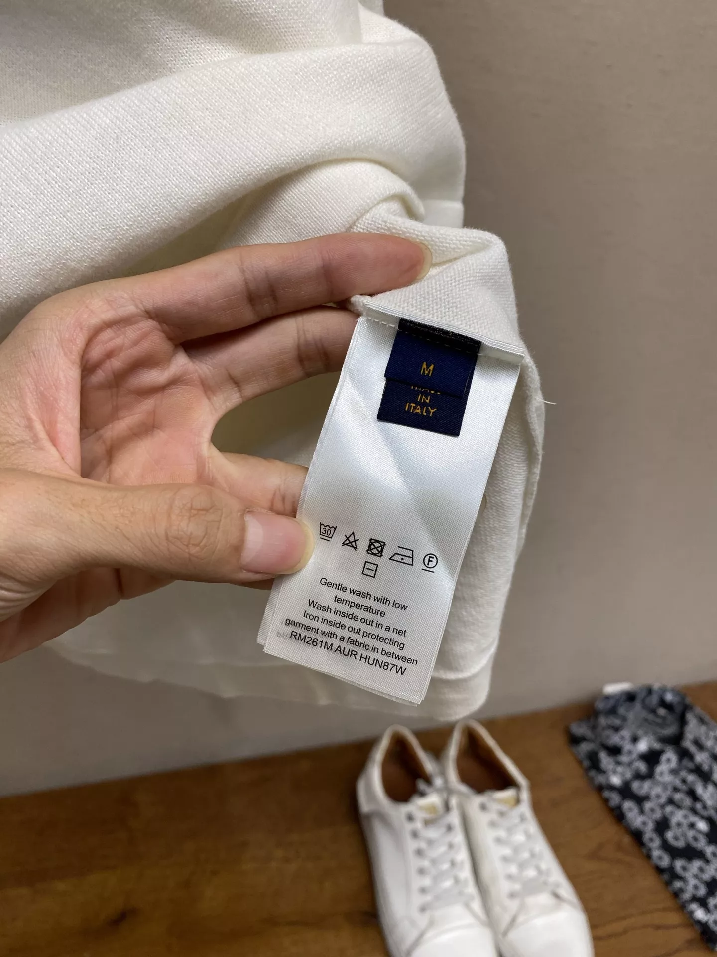 루이비통 로고 패치 자수 코튼 반소매 티셔츠 상세 이미지 7
