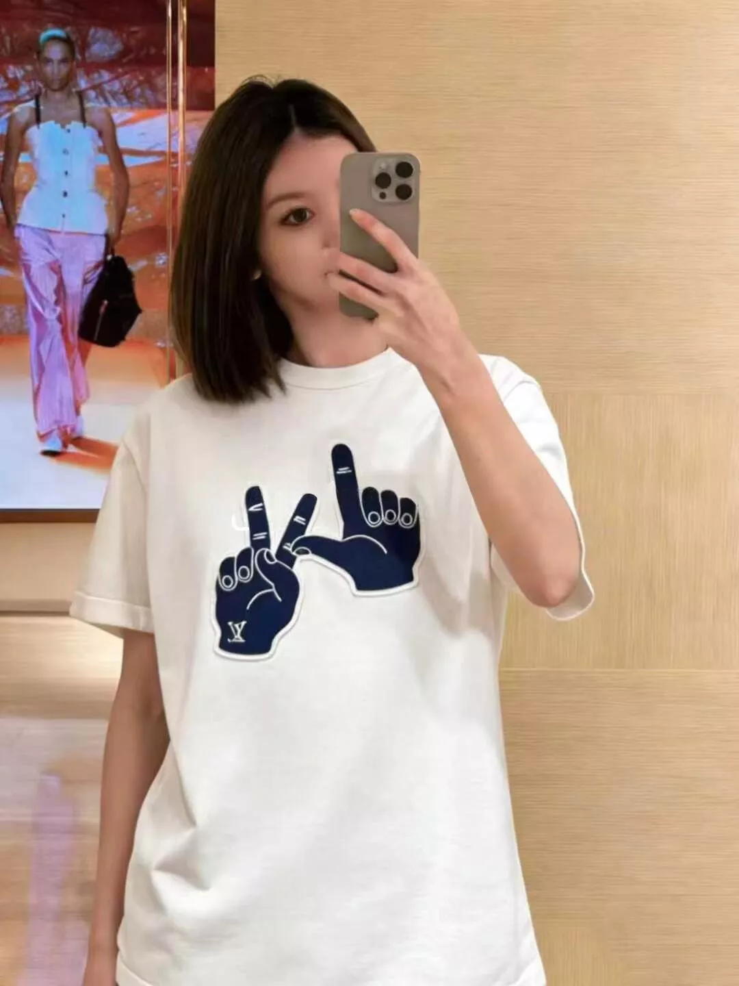루이비통 로고 패치 자수 코튼 반소매 티셔츠 상세 이미지 22