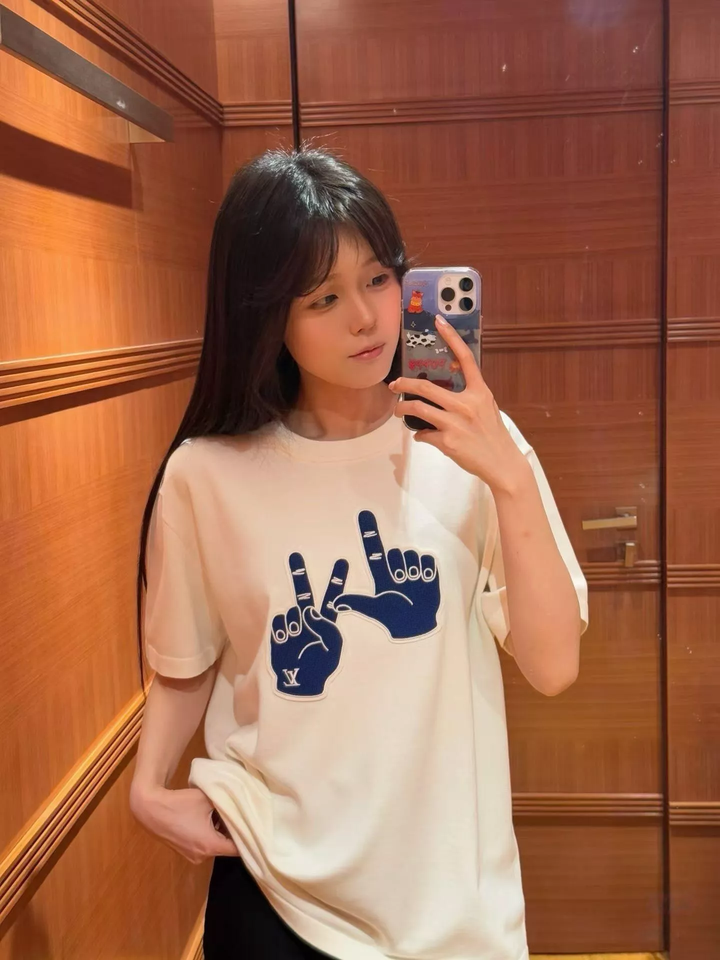 루이비통 로고 패치 자수 코튼 반소매 티셔츠 상세 이미지 21