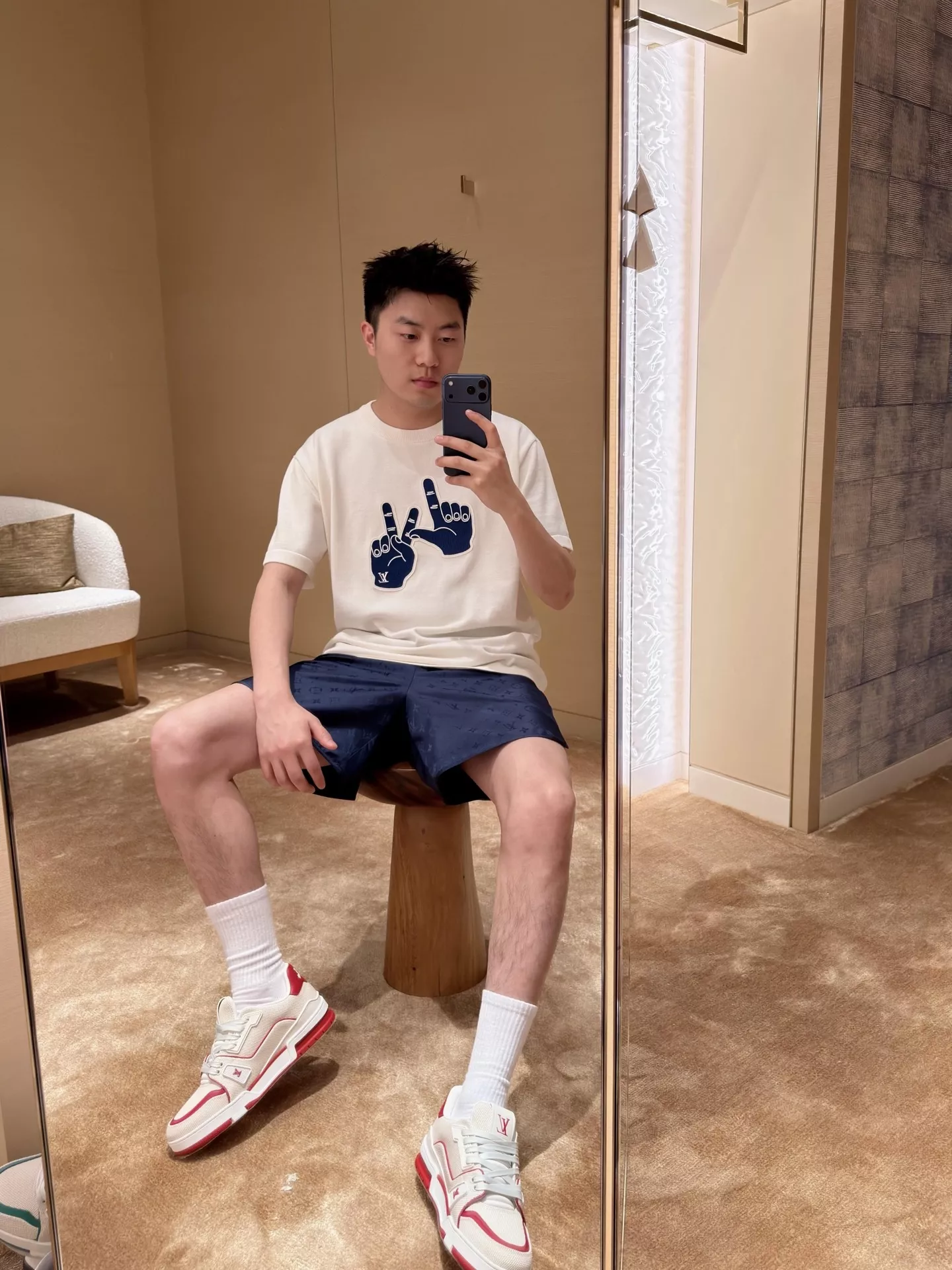 루이비통 로고 패치 자수 코튼 반소매 티셔츠 상세 이미지 15
