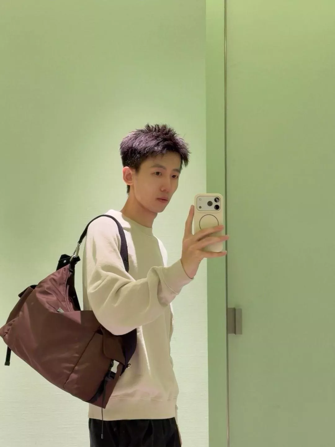 프라다 라운드넥 라글란 루프백 맨투맨 티셔츠 상세 이미지 10