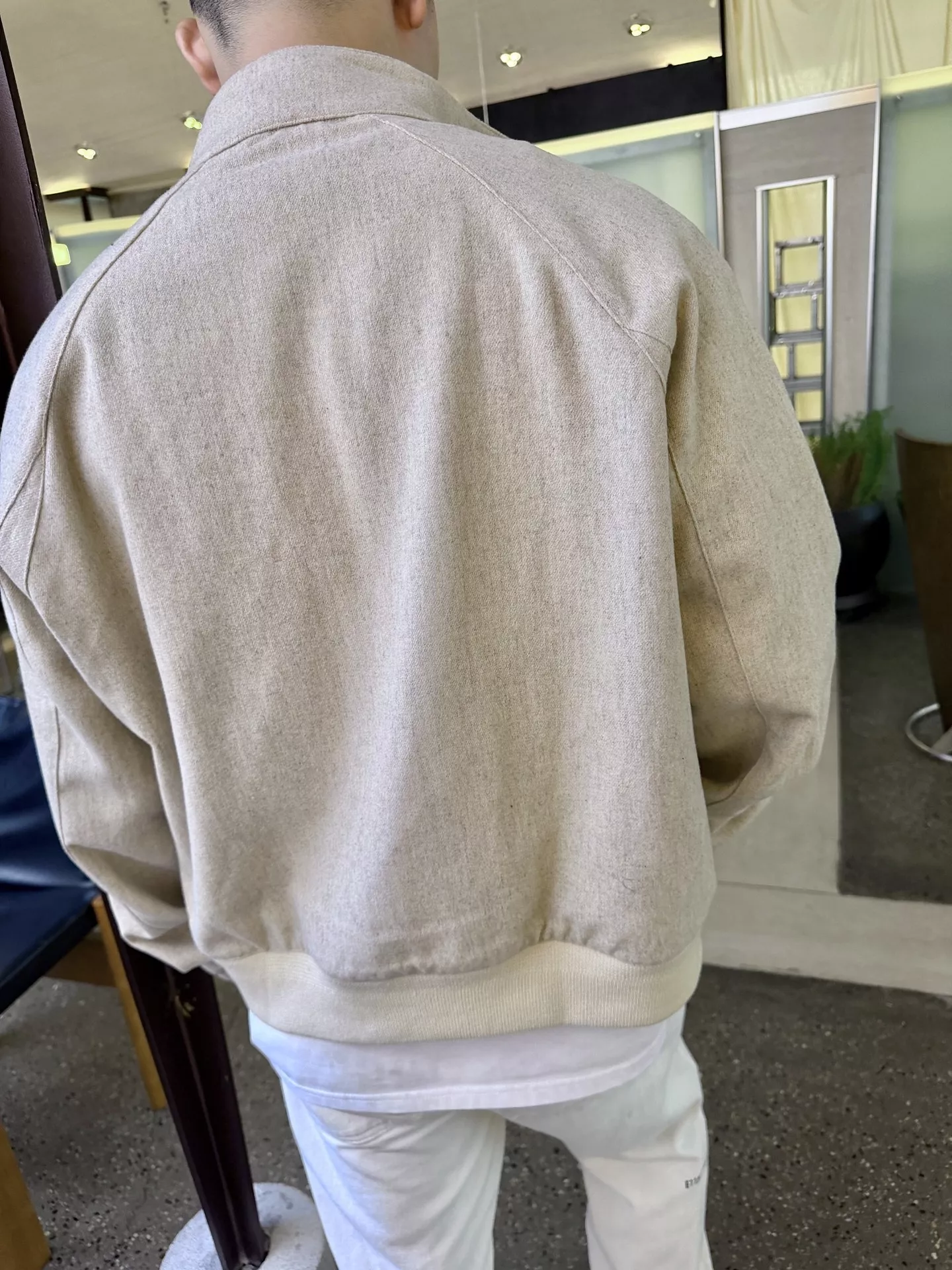 로에베 아나그램 엠보 울혼방 스탠드칼라 집업 재킷 상세 이미지 15