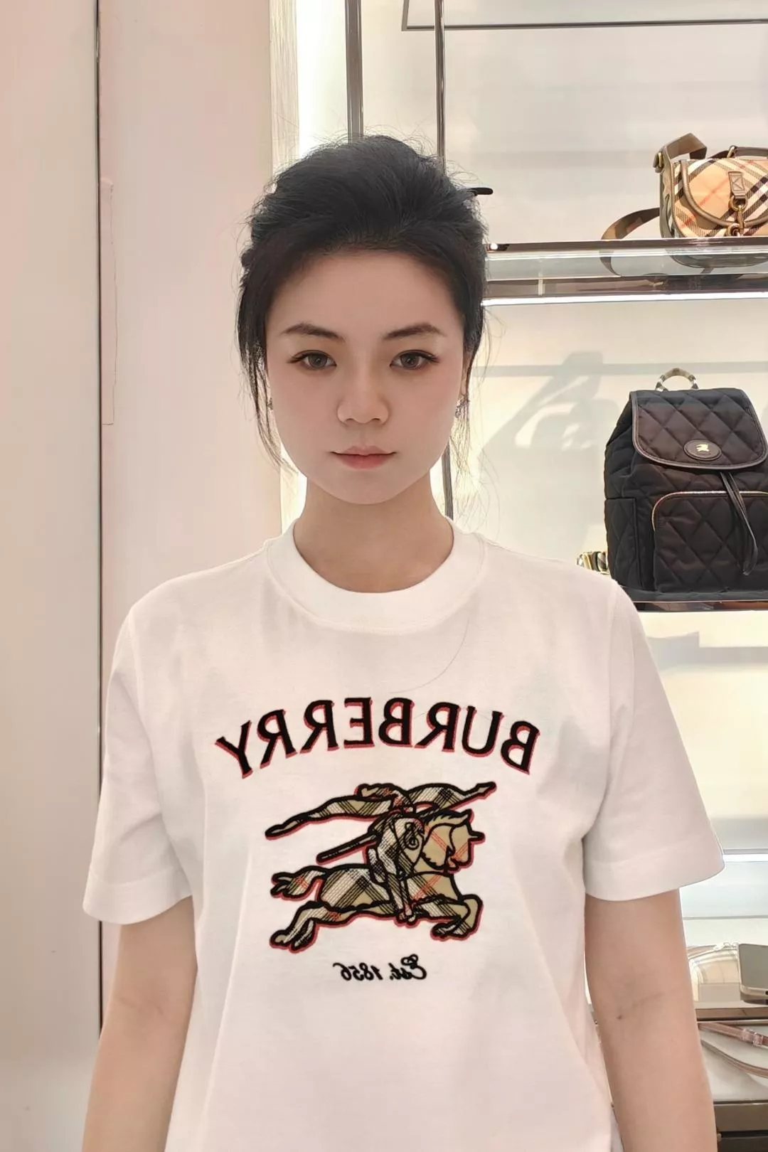 버버리 체크 기사 로고 자수 원형넥 반소매 티셔츠 상세 이미지 24