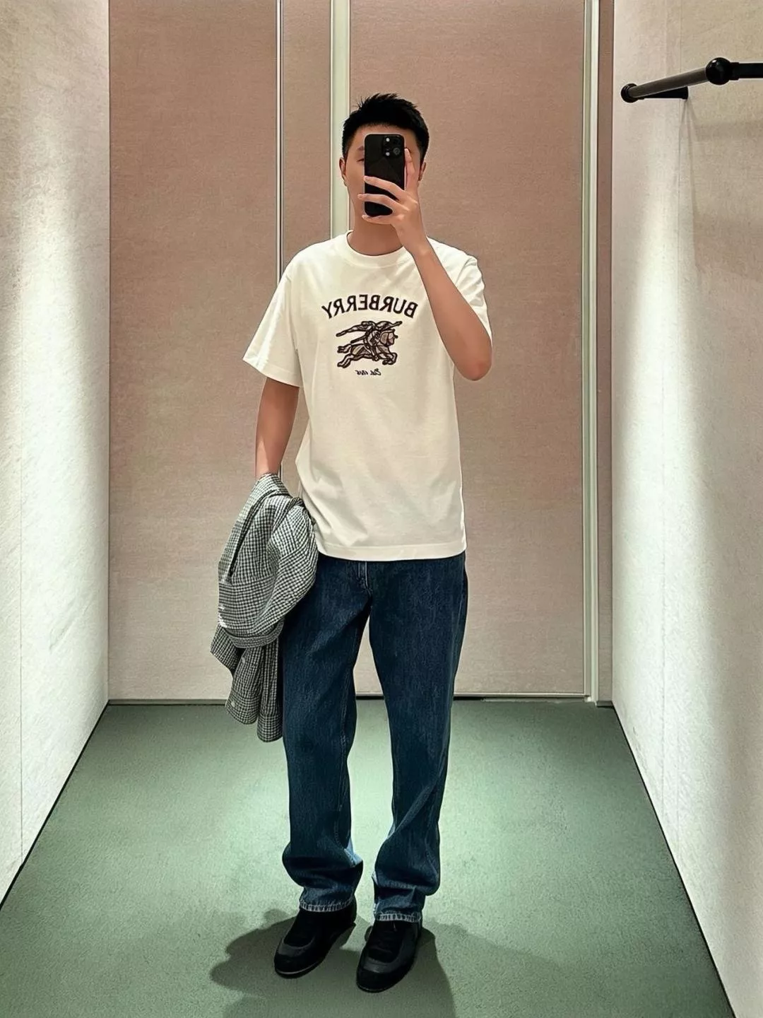버버리 체크 기사 로고 자수 원형넥 반소매 티셔츠 상세 이미지 14