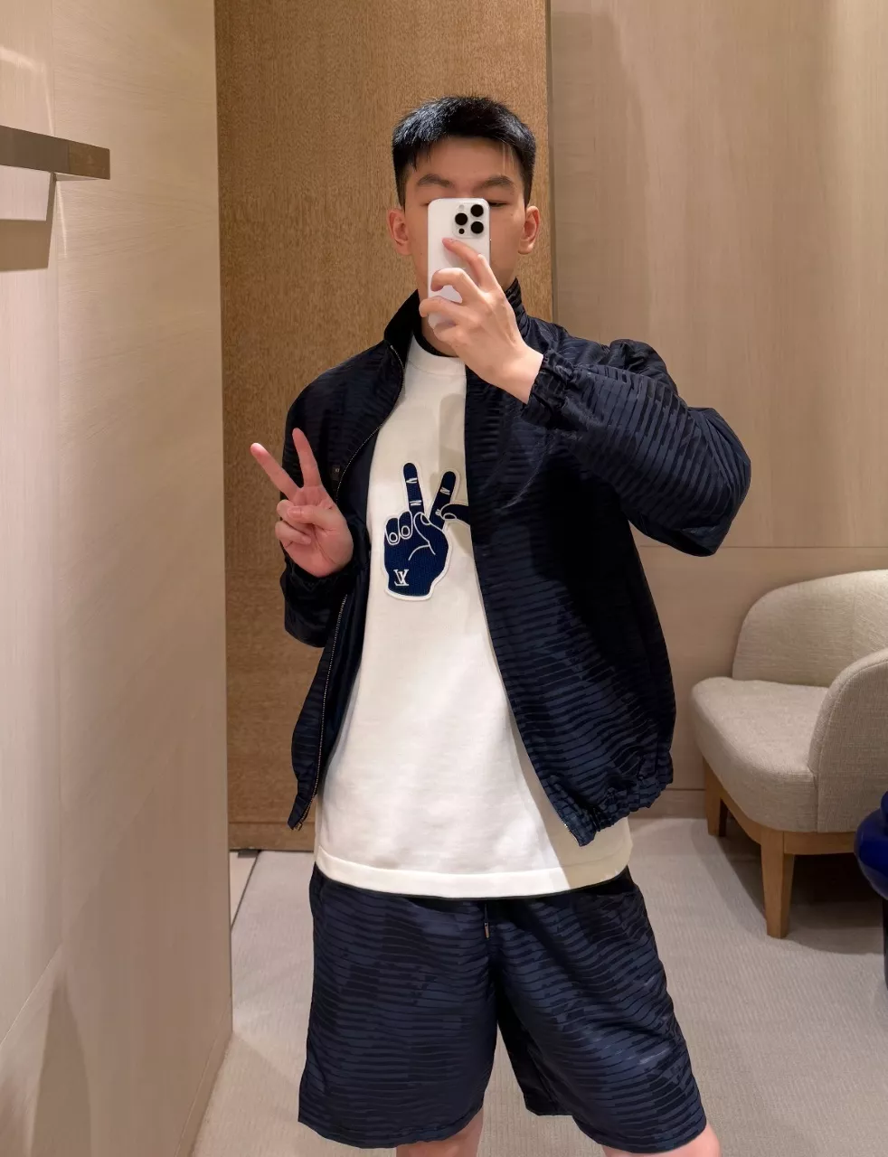 루이비통 다이내믹 모노그램 자카드 비치 하프 팬츠 상세 이미지 11
