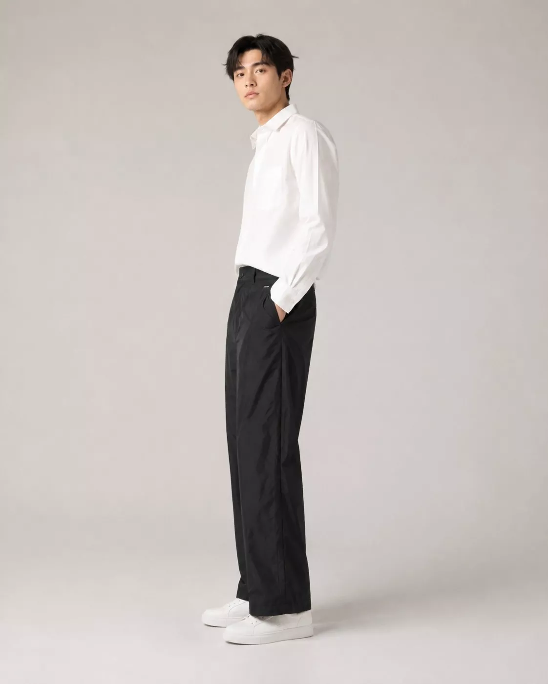 프라다 로고 자수 나일론 롱 팬츠 상세 이미지 15
