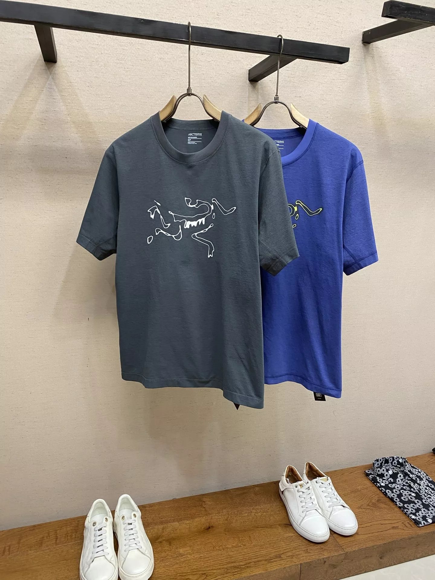 아크테릭스 기능성 입체 재단 반소매 티셔츠 상세 이미지 3