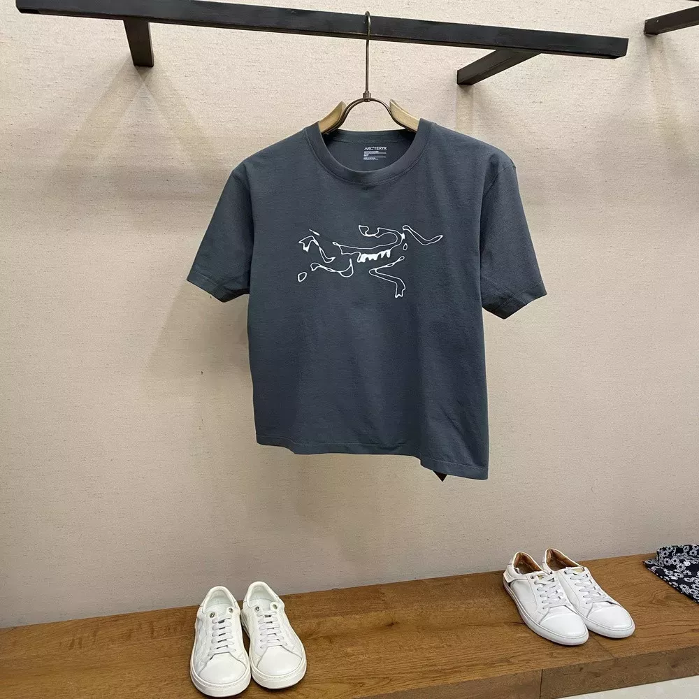 아크테릭스 기능성 입체 재단 반소매 티셔츠
