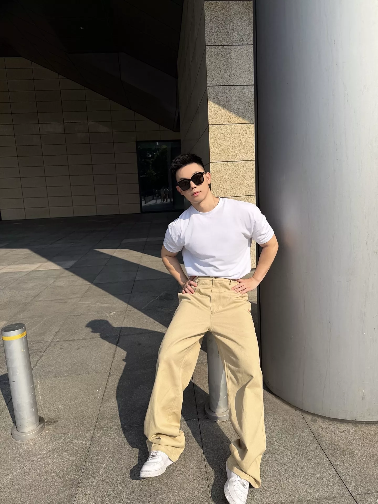로에베 자수 디테일 가죽 패치 롱 팬츠 상세 이미지 12