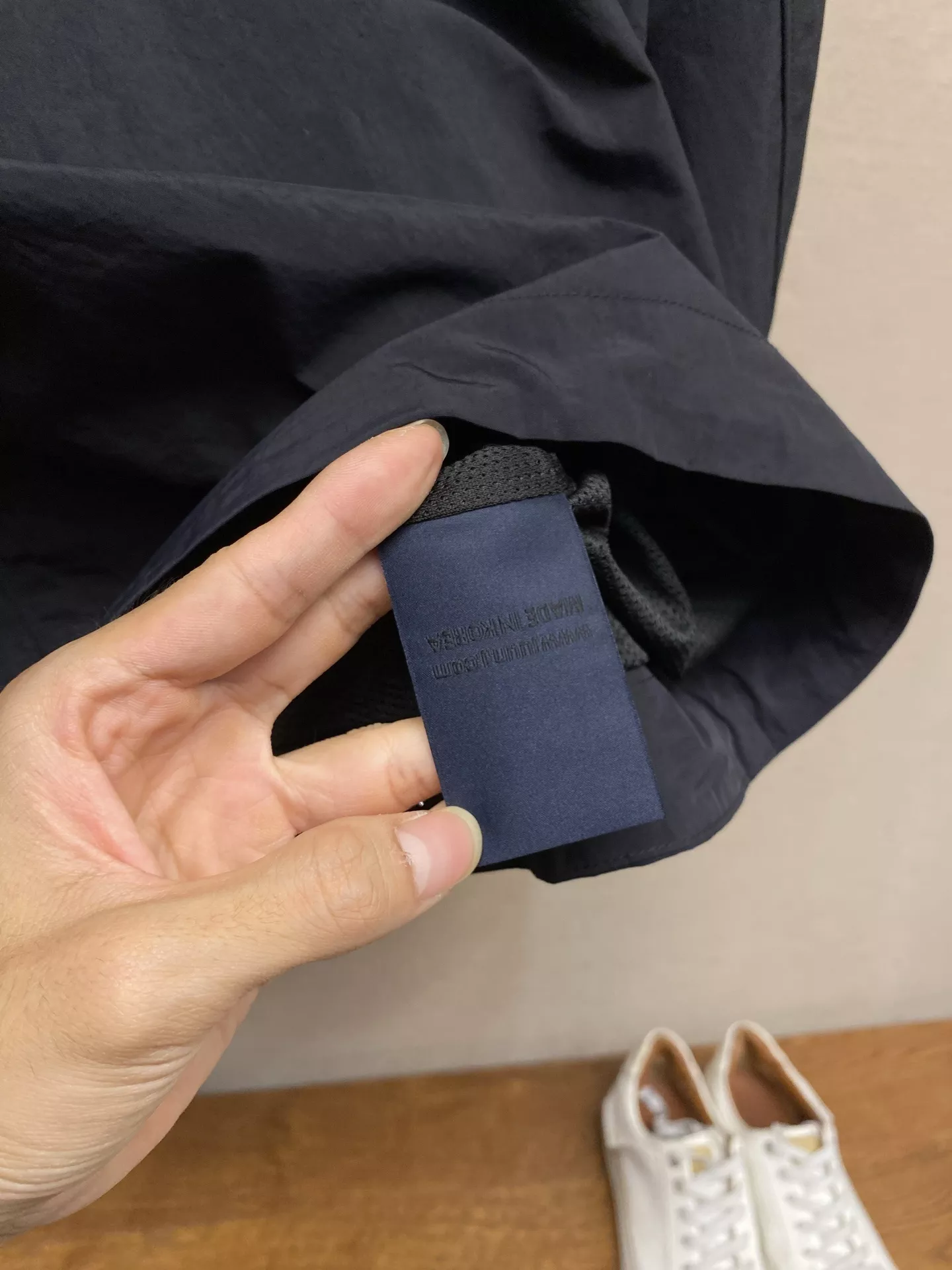 준지 자수 나일론 라운드넥 오버핏 맨투맨 티셔츠 상세 이미지 9